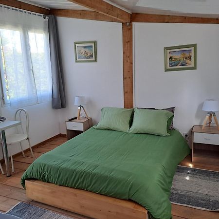 Chambre Basilic 2P, 2 Nuits Max, Dans Petit Chalet 6Km Du Festival De Piano De La Roque D'Antheron Rognes 외부 사진